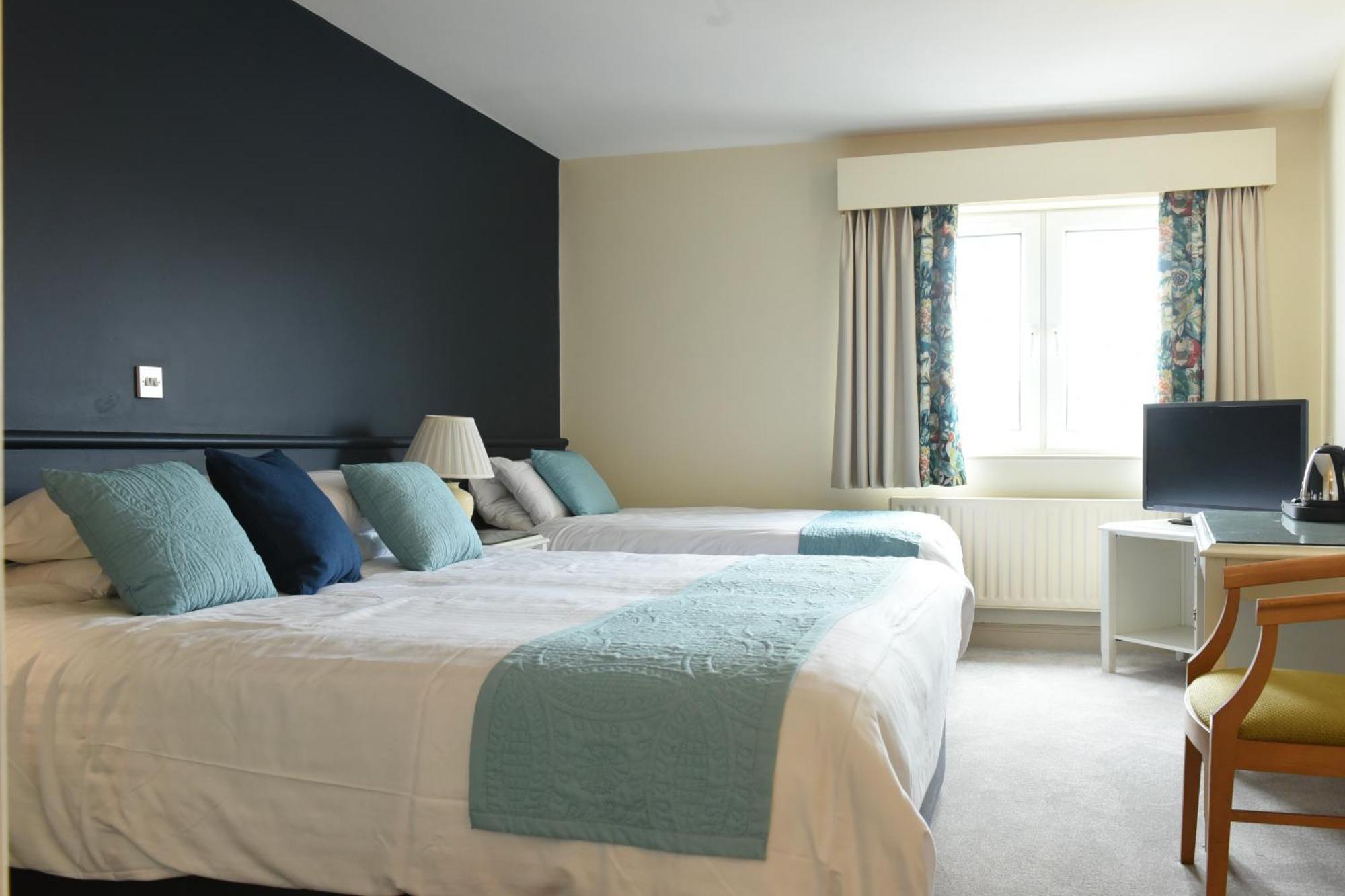 The Lough & Quay Accommodation Town Centre Warrenpoint Exterior foto