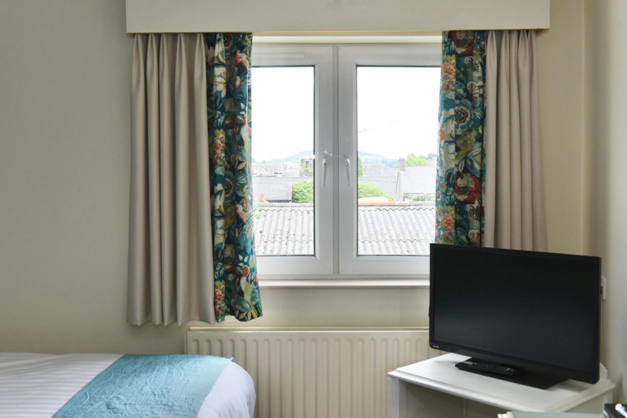 The Lough & Quay Accommodation Town Centre Warrenpoint Exterior foto
