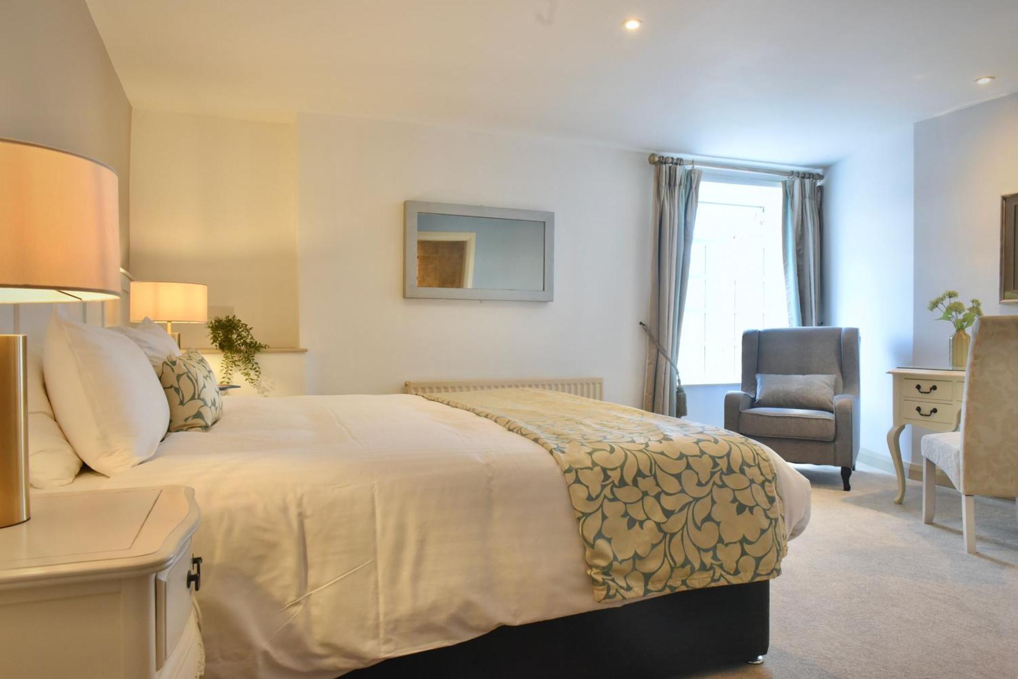 The Lough & Quay Accommodation Town Centre Warrenpoint Exterior foto