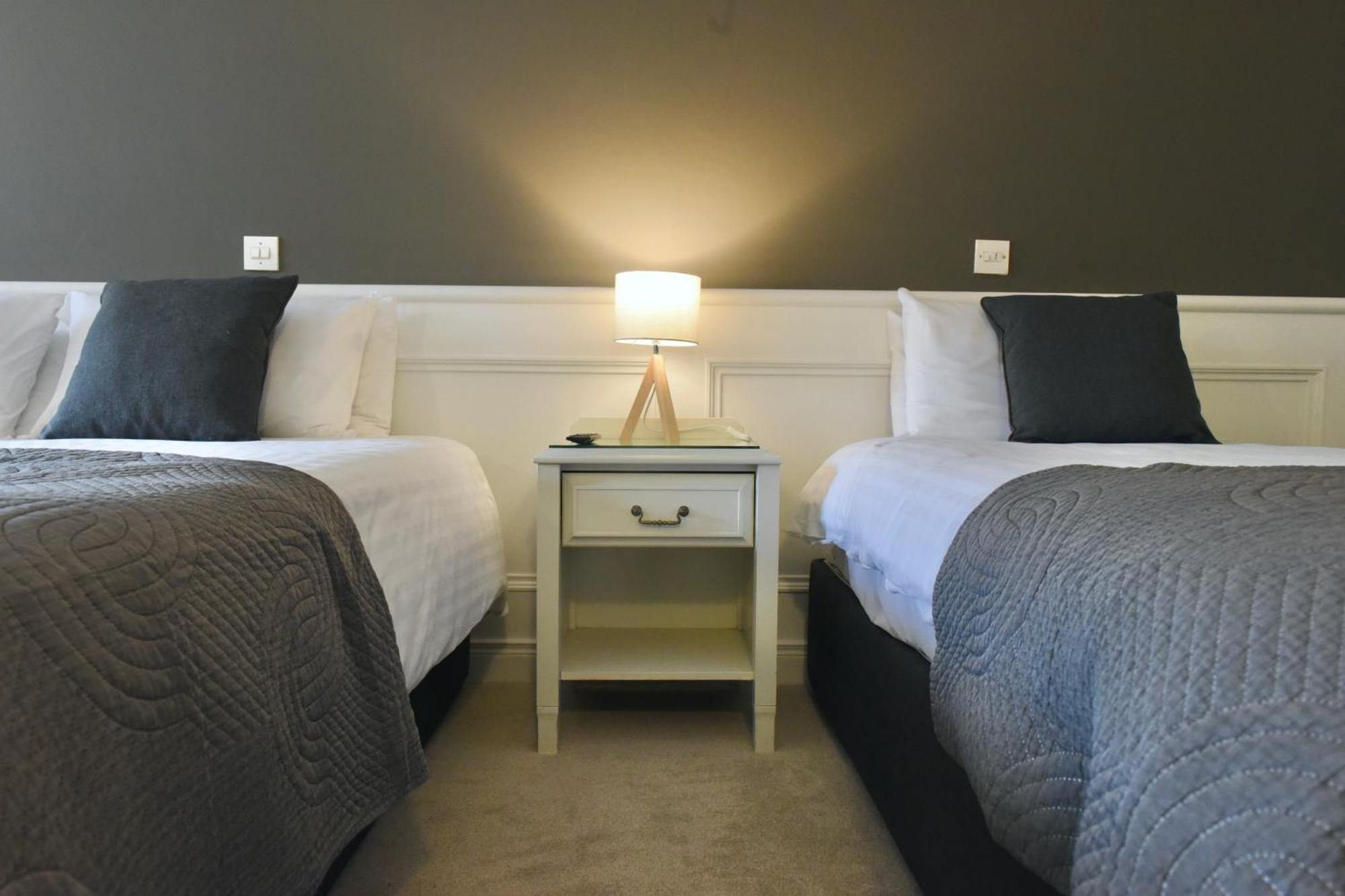 The Lough & Quay Accommodation Town Centre Warrenpoint Exterior foto